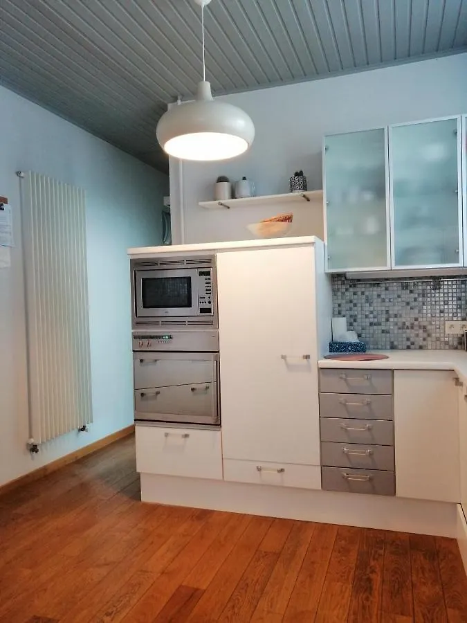 Large Apartment 800M From The Beach 90 Square Meters Ostend