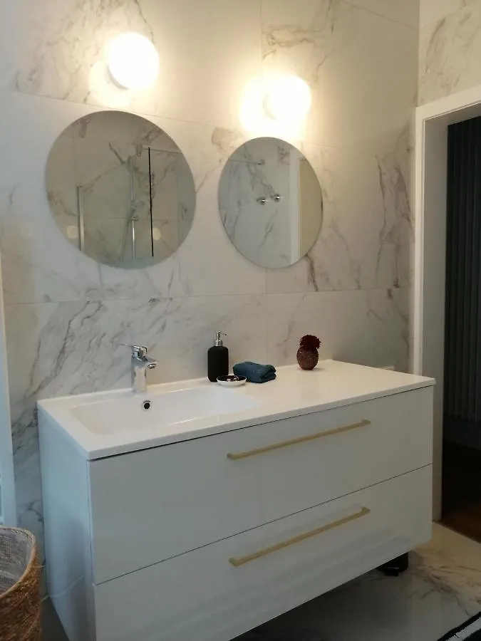 Large Apartment 800M From The Beach 90 Square Meters Ostend