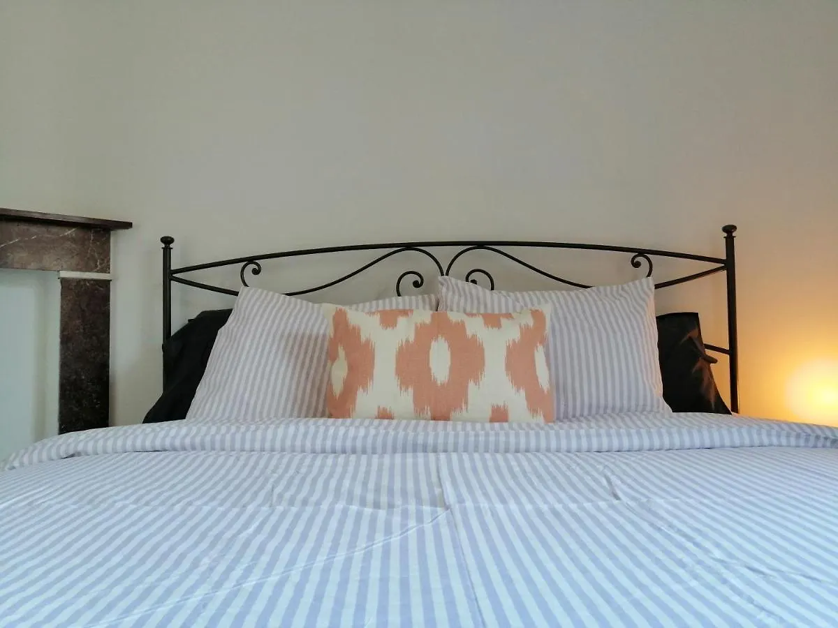 Large Apartment 800M From The Beach 90 Square Meters Ostend